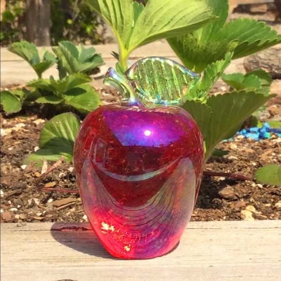 Apple made out of Mt. St. Helen,s Ash. - Picture 1 of 1